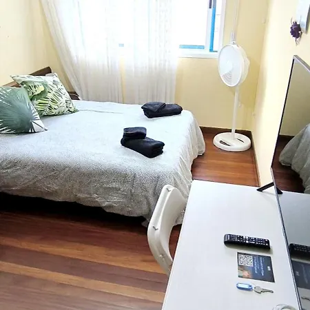 홈스테이 Castro-Urdiales Desayuno Incluido Garaje, La Playa Cerca 카스트로우르디알레스