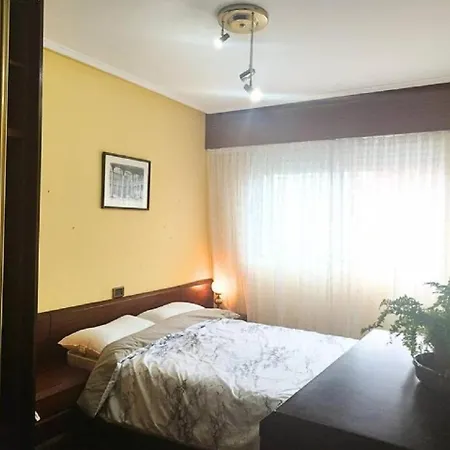 Δωμάτια σε οικογενειακή κατοικία Castro-Urdiales Desayuno Incluido Garaje, La Playa Cerca Castro Urdiales